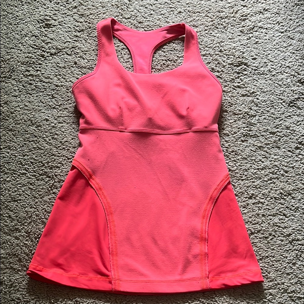 Lululemon women’s tank top size 4
